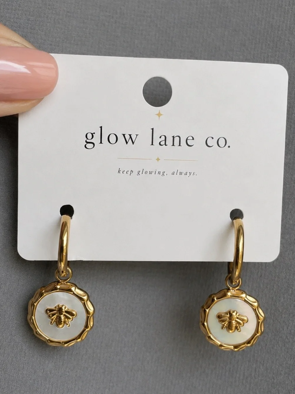 18K Gold Plated Bee Shell Huggie Hoop Earrings